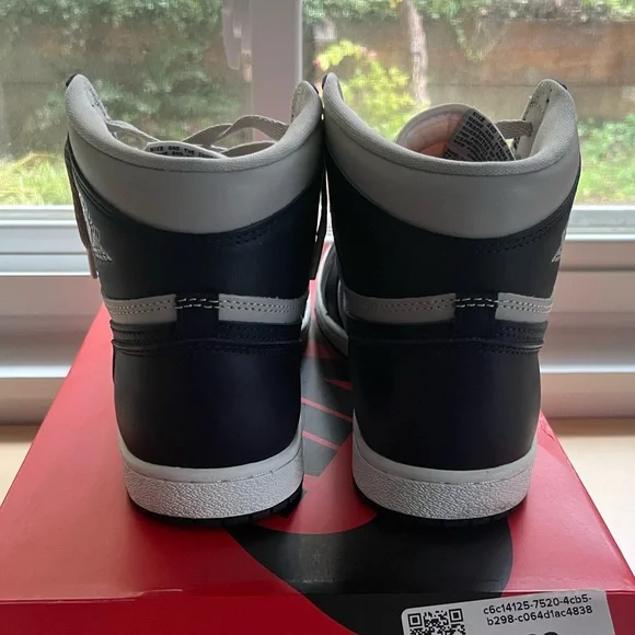 Nike Air Jordan 1 Retro High ‘85 Georgetown Sneakers Size 11